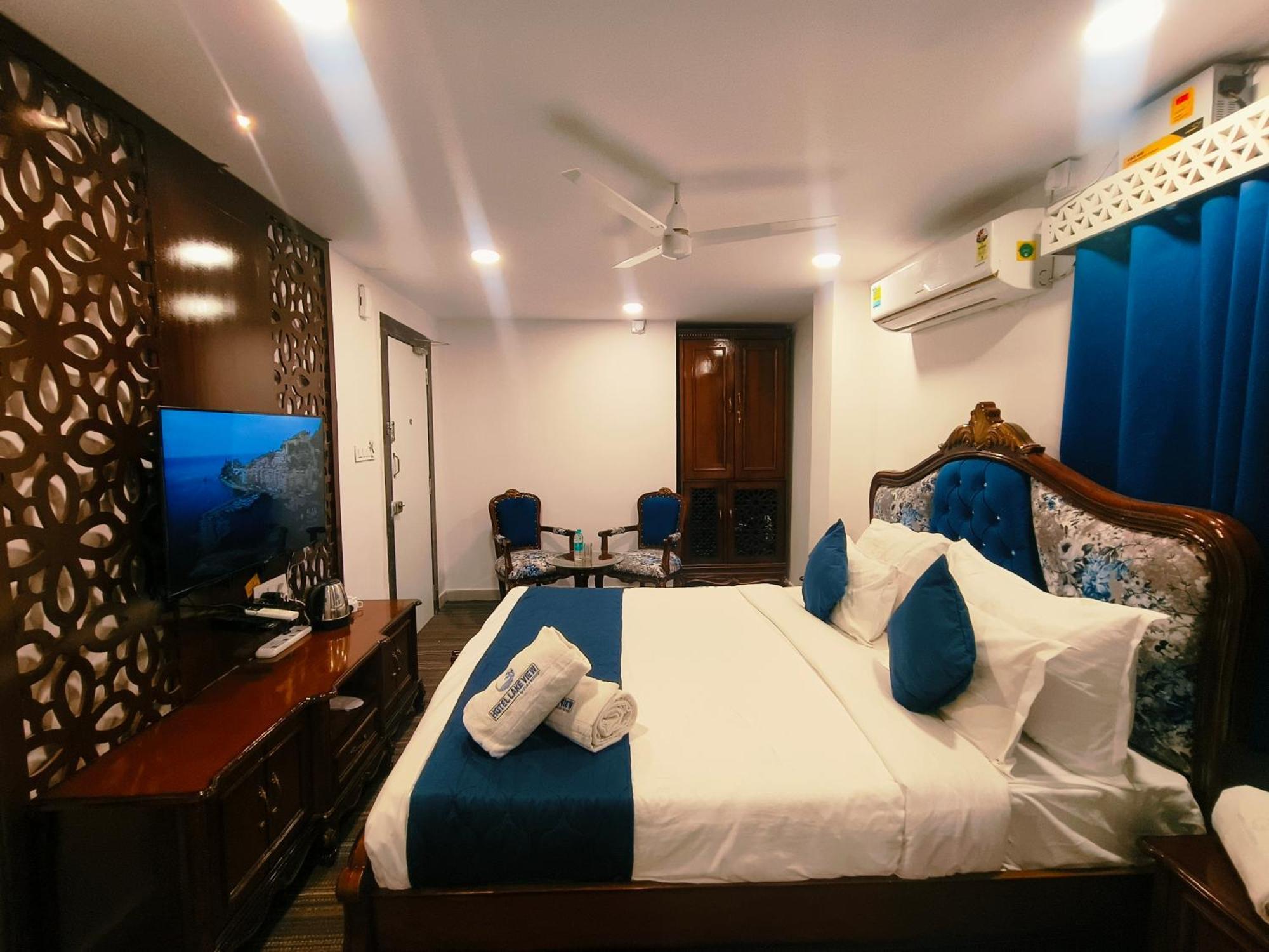Hotel Lake View Airport Zone Хайдарабад Экстерьер фото